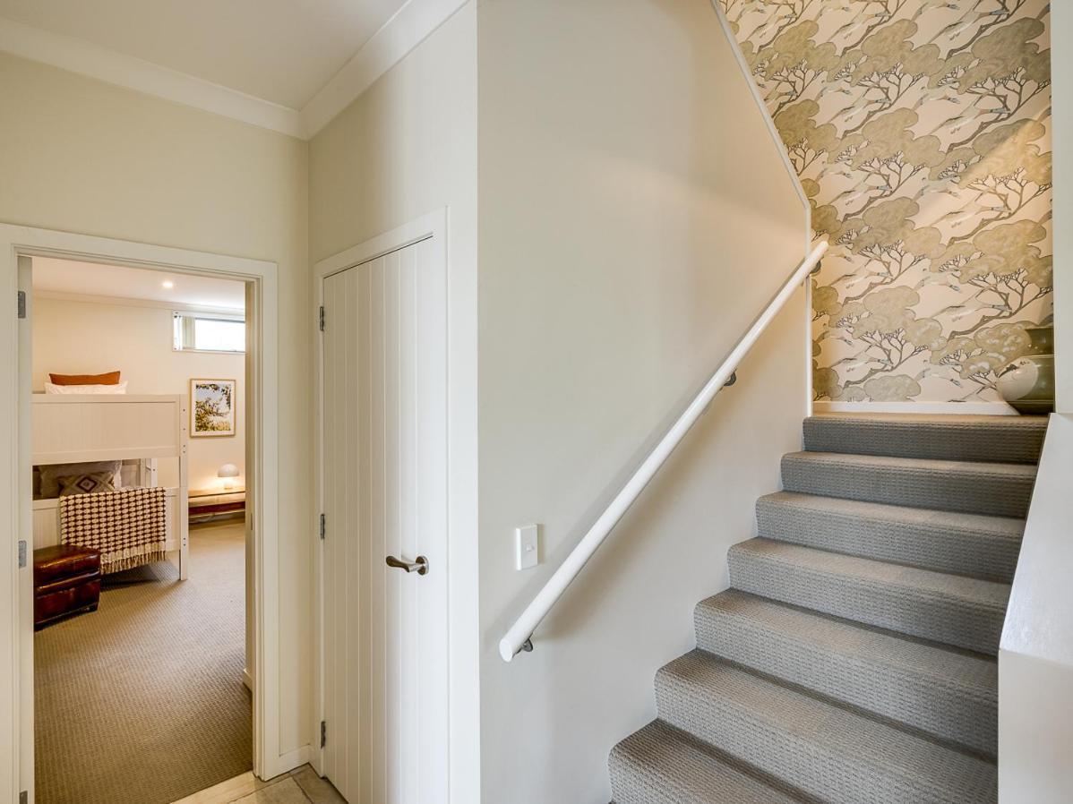 Busby Hill Villa - Havelock North Holiday Home Buitenkant foto