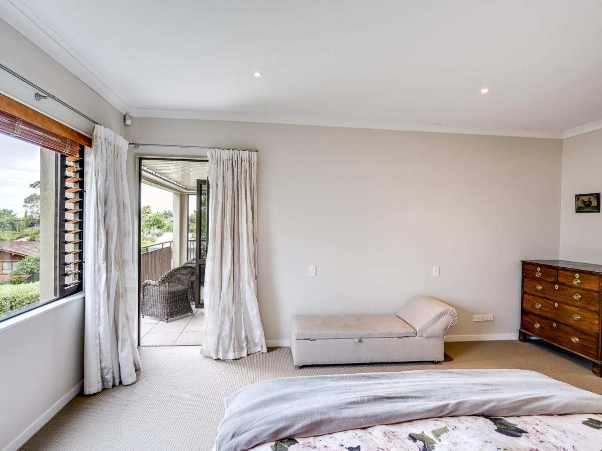 Busby Hill Villa - Havelock North Holiday Home Buitenkant foto