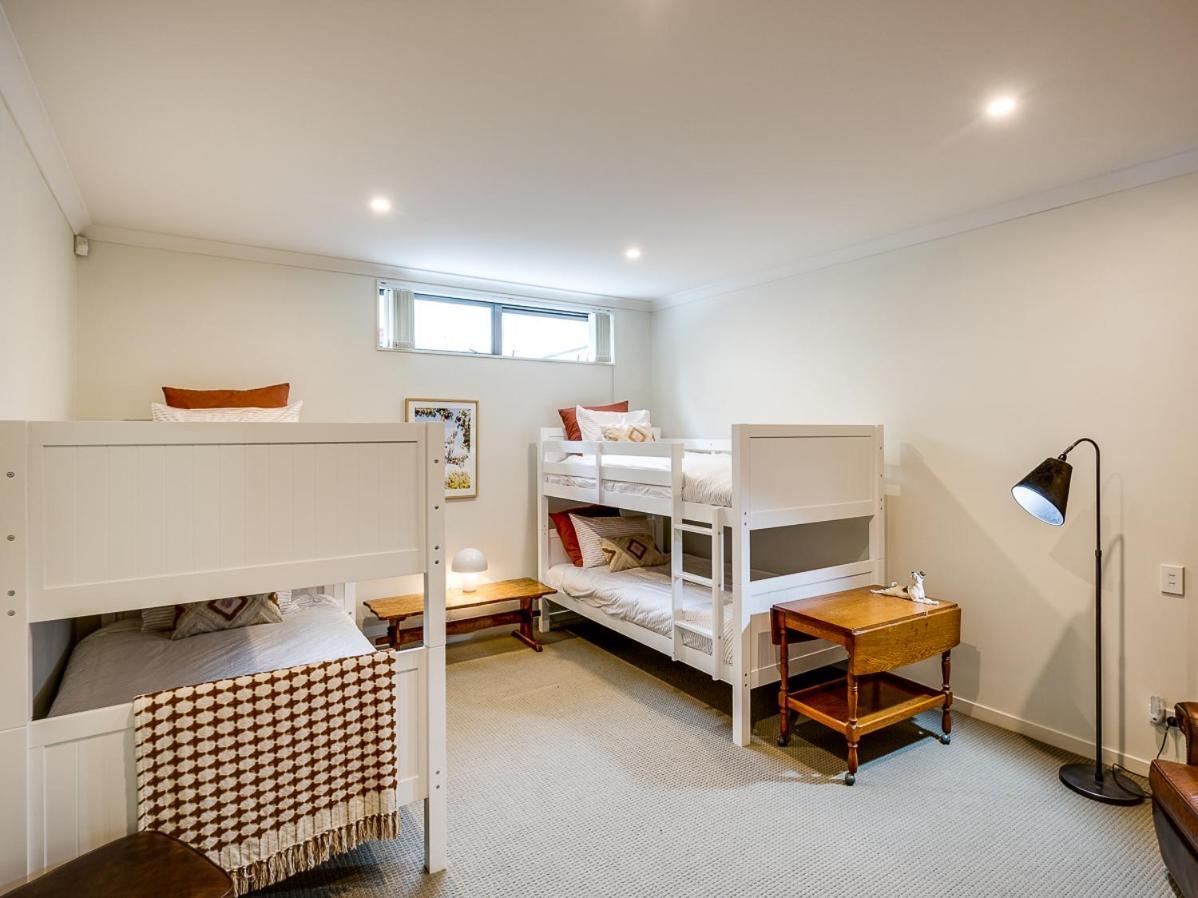 Busby Hill Villa - Havelock North Holiday Home Buitenkant foto